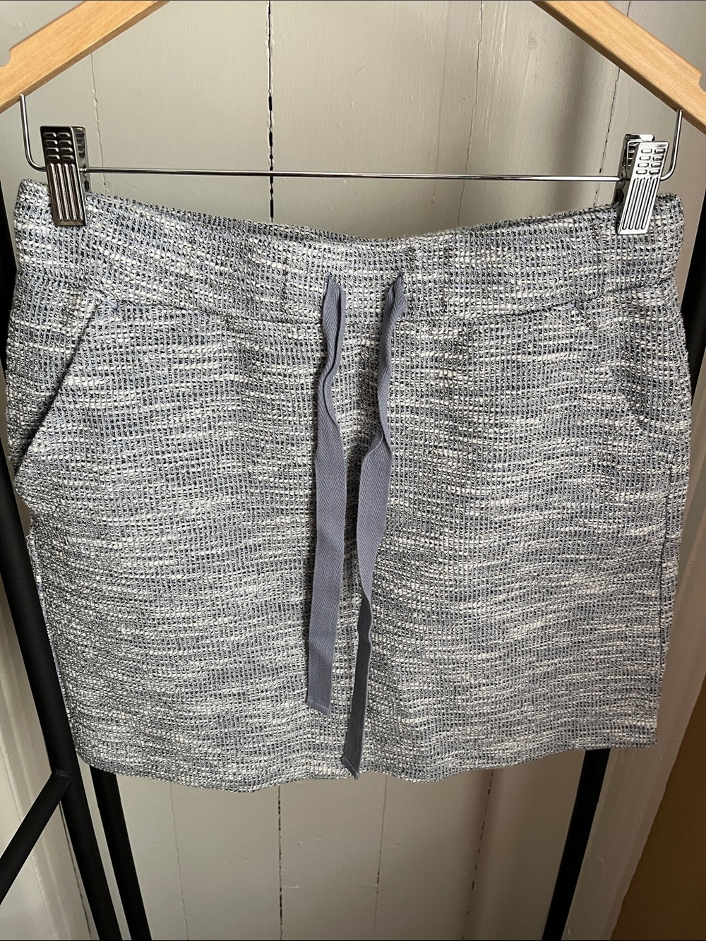 LOFT light blue, grey and white textured skirt